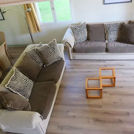 Les Portes Des Froises بيت للعطل